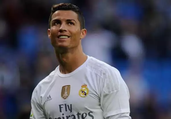 Wenger Issues Warning To Ronaldo Over Ballon d’Or